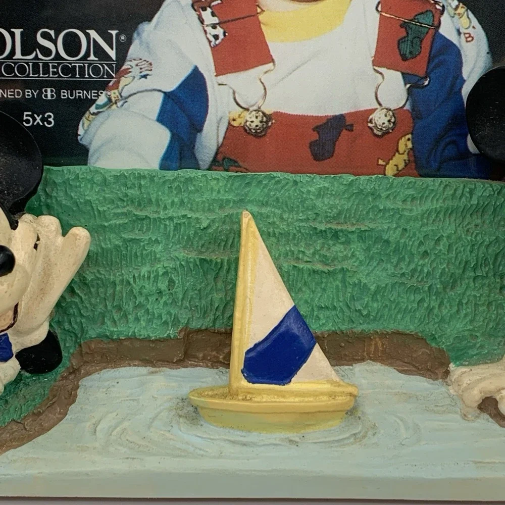 Holson Mickey & Minnie Mouse With Sailboat 3D Picture Frame for 5